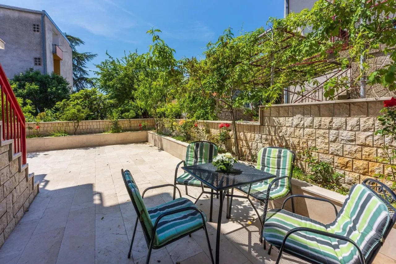 Rose Apartments  Crikvenica