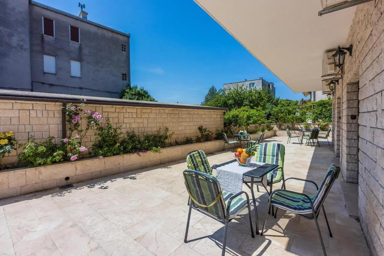 Rose Apartments 0*, Crikvenica Croatia
