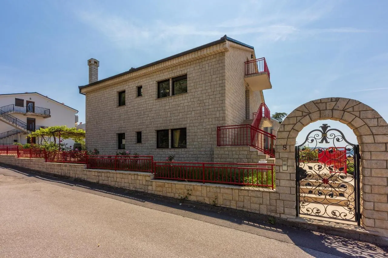 Rose Apartments  Crikvenica