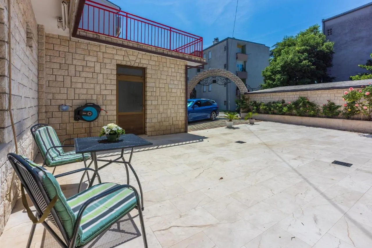 Rose Apartments  Crikvenica