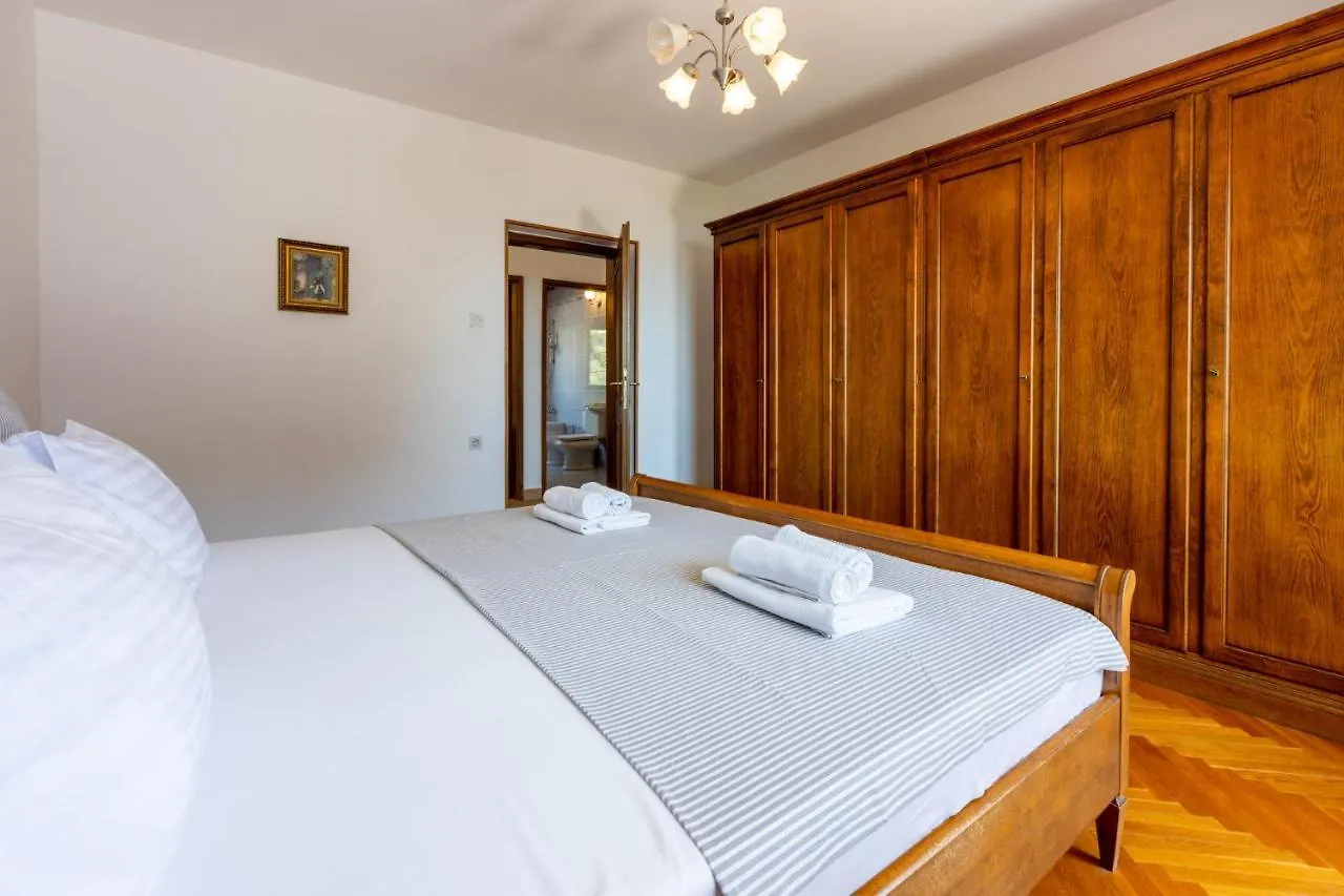 Rose Apartments Croatia