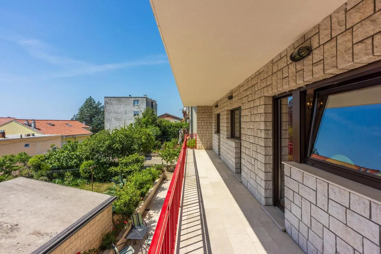 Rose Apartments  Crikvenica