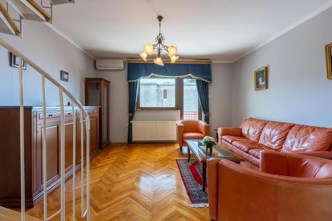 Rose Apartments